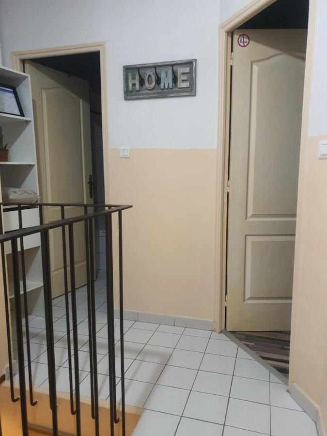 City House Appartements Entraigues-sur-la-Sorgue Luaran gambar