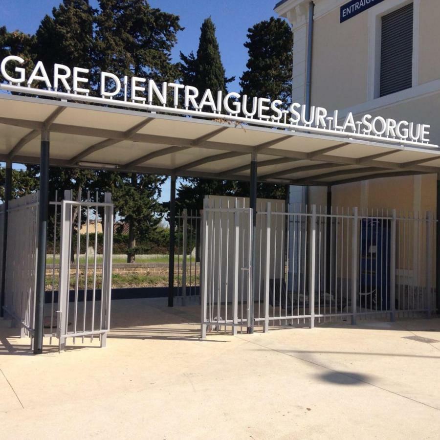 City House Appartements Entraigues-sur-la-Sorgue Luaran gambar